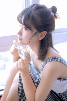明星专题：童玲